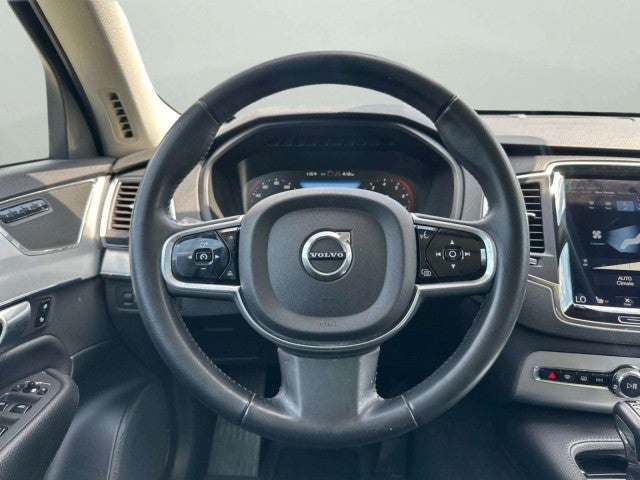 2018 Volvo XC90 Momentum