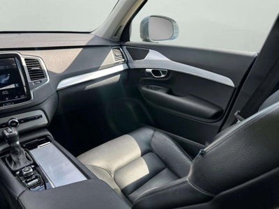 2018 Volvo XC90 Momentum