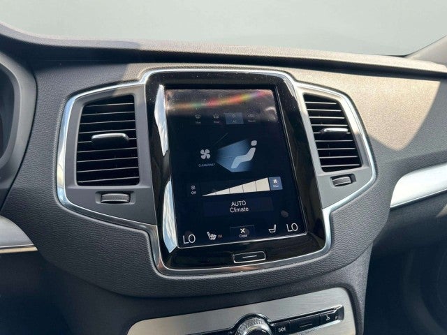 2018 Volvo XC90 Momentum
