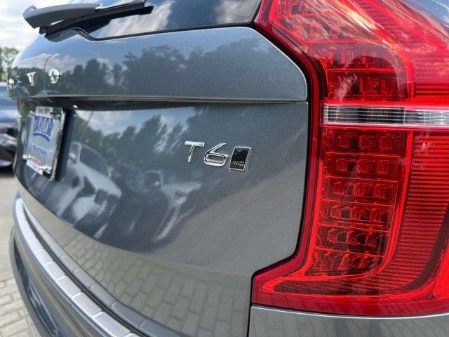 2018 Volvo XC90 Momentum