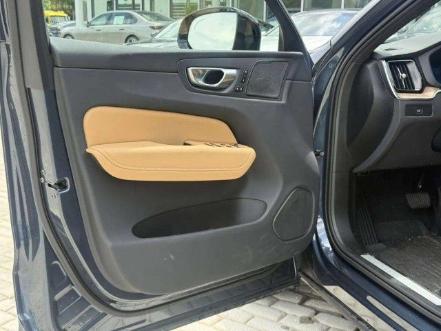 2025 Volvo XC60 Ultra
