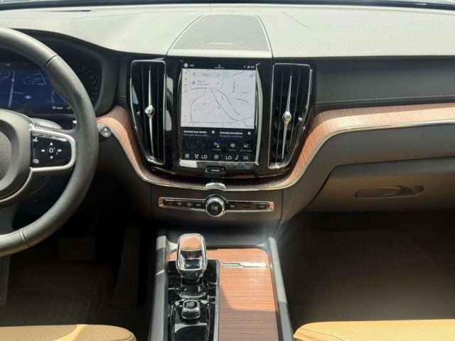2025 Volvo XC60 Ultra