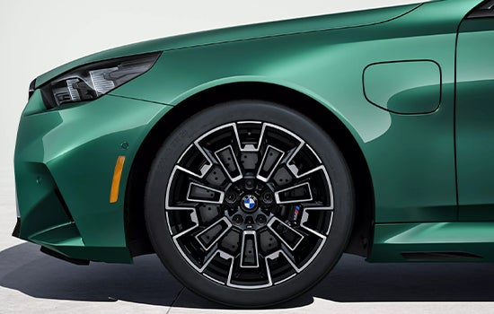 The BMW M5 Touring’s tire wheel. | Taylor BMW in Evans GA