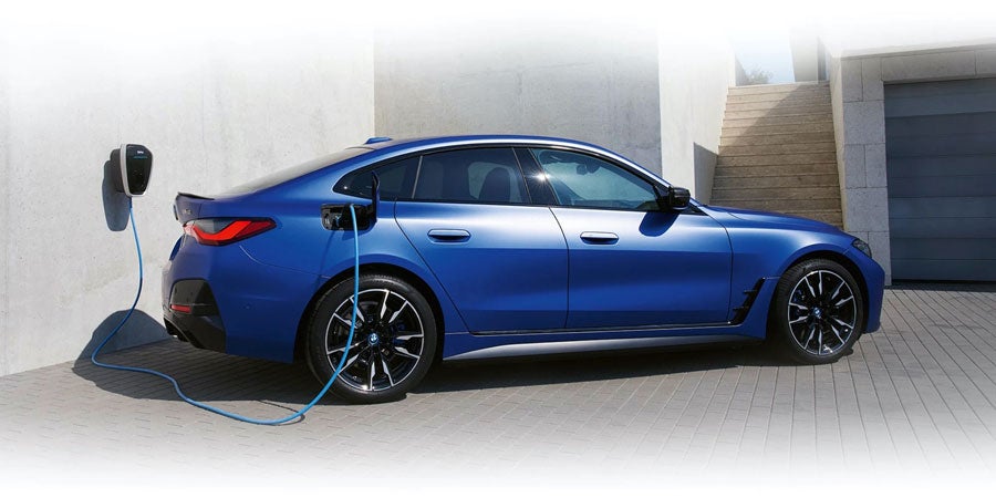 BMW i4 Charging